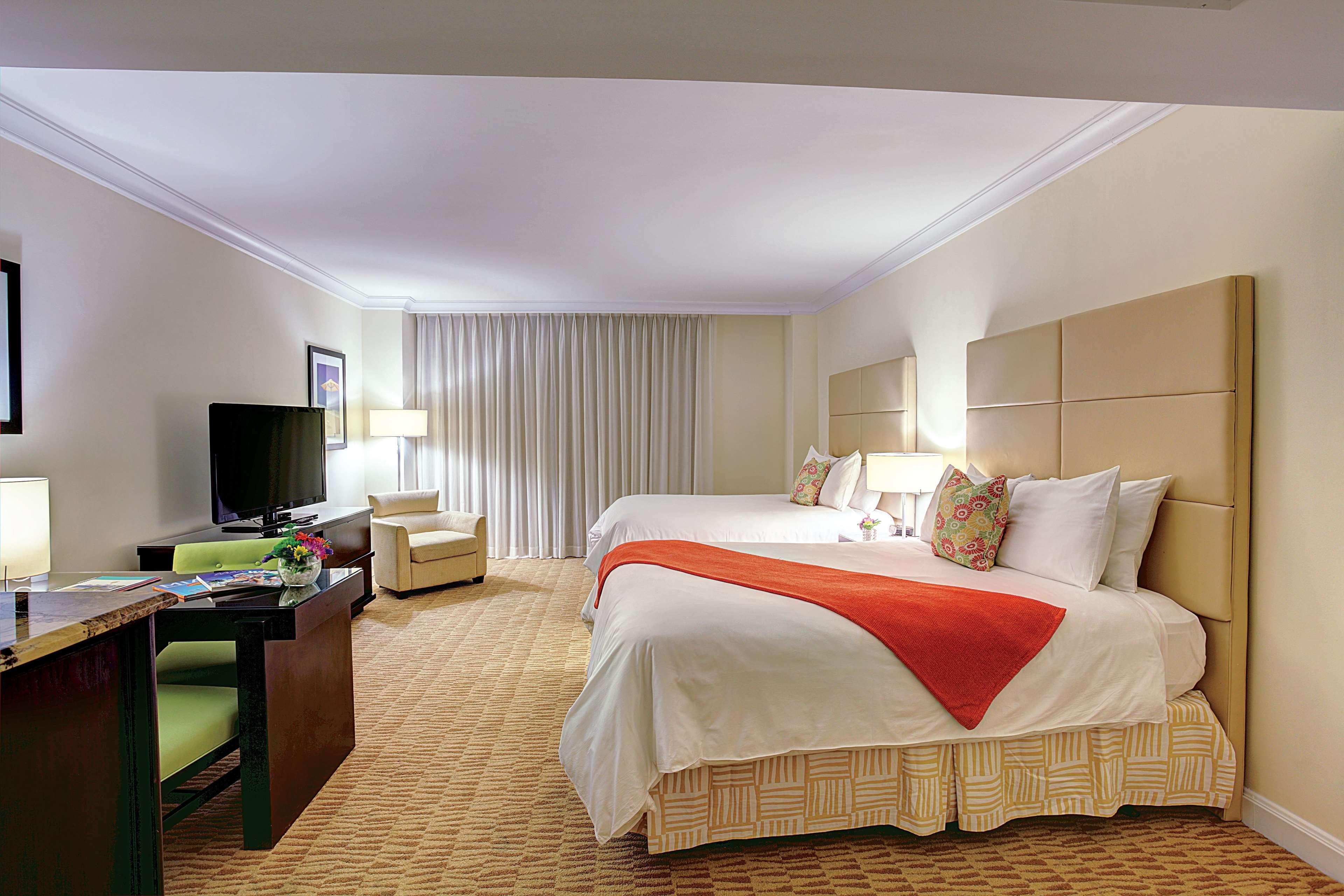 Sea View Hotel Bal Harbour Екстериор снимка