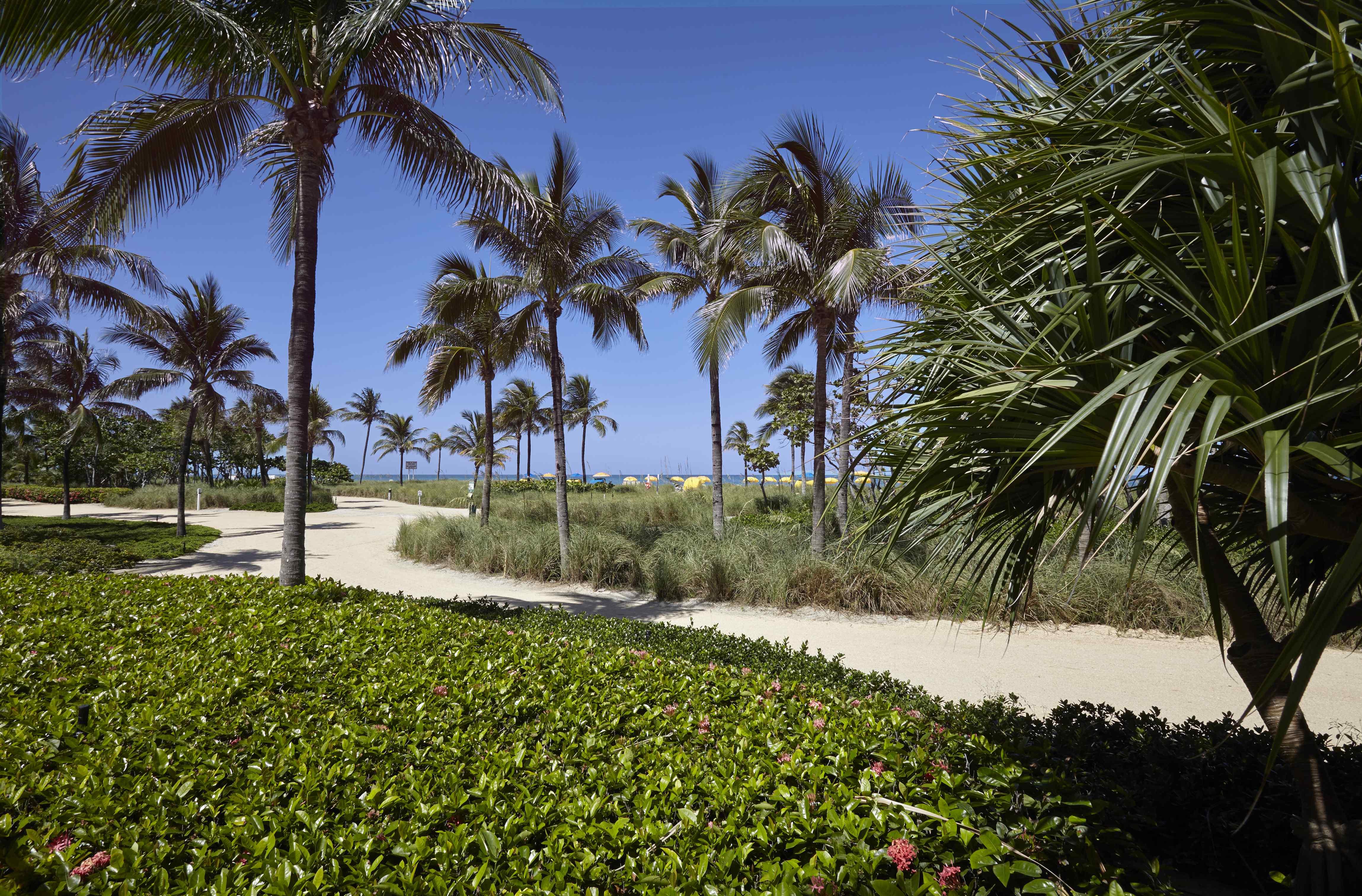Sea View Hotel Bal Harbour Екстериор снимка